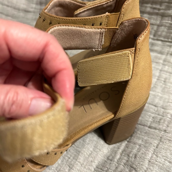 Naturalizer Soul shoes - Picture 5 of 9